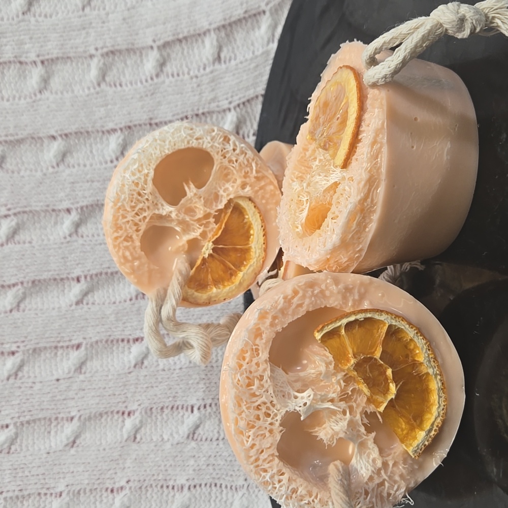 Hand Crafted Cranberry Orange Novelty Shea Butter Soap 5oz - Picture 2 of 6